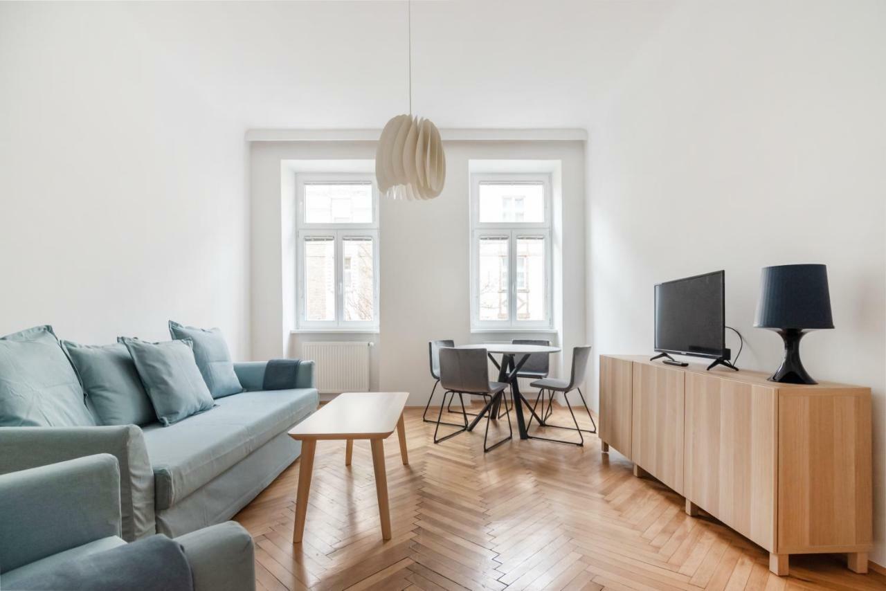 Universum 2 Apartment Vienna